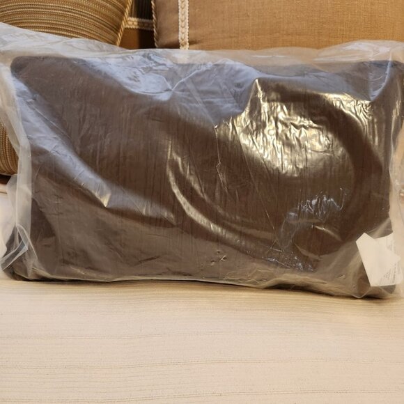 NWT HIEND ACCENTS LORETTA MEDALLION RECTANGULAR PILLOW W/ RUCHING, 12" X 19" - Picture 3 of 5